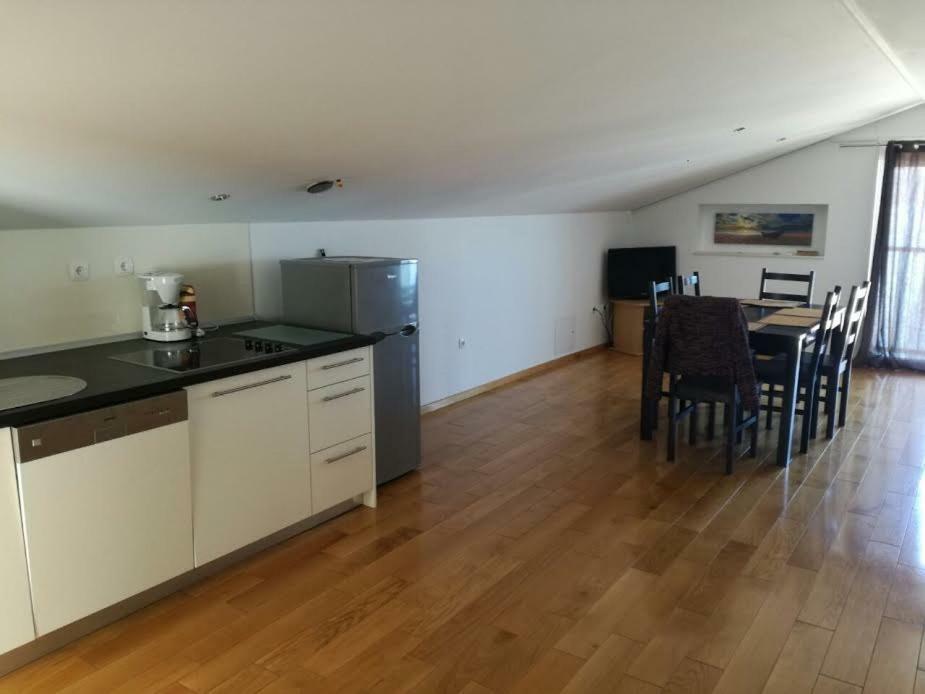 קרלובג Apartment Susanj מראה חיצוני תמונה
